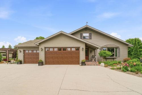 2798 Honeymoon Hill Rd, New Holstein, WI, 53061 | Card Image