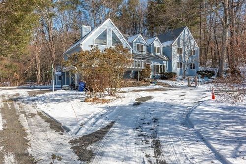 23 Alyssum Dr, Amherst, MA, 01002-3405 | Card Image