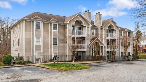 unit-7j-3701 Cotswold Ter, Greensboro, NC, 27410-8903 | Card Image