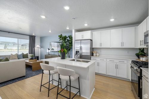 1765 E Rainbow Dr, Eagle Mountain, UT, 84005 | Card Image