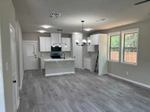 5612 Black Pine Cir, Granbury, TX, 76048-6584 | Card Image