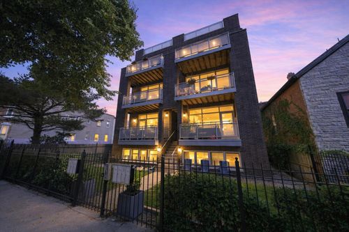 1n-1509 Campbell Ave, Chicago, IL, 60622-1885 | Card Image