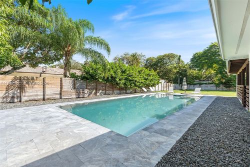 8121 Sw 97th Ter, Miami, FL, 33156-2549 | Card Image