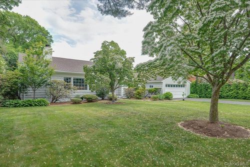 4 Wagon Wheel Rd, Mamaroneck, NY, 10543-1026 | Card Image