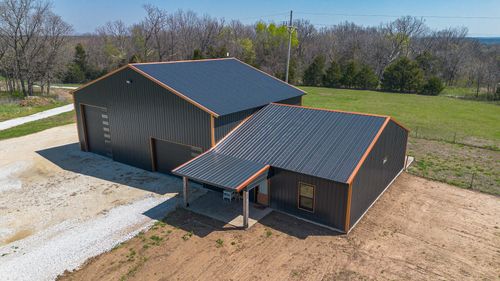 1798 E 328th Rd, Bolivar, MO, 65613-8343 | Card Image