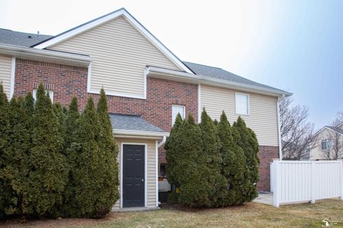 3352 Skyline Dr, Melvindale, MI, 48122-2028 | Card Image