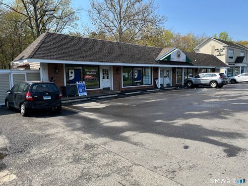 17 Danbury Road, Wilton, CT, 06897 | Card Image