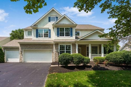 6923 Bishops Crossing Cir, Dublin, OH, 43016-8021 | Card Image