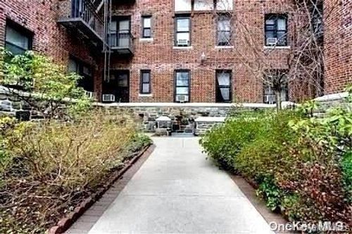 apt-d203-160 Powells Cove Blvd, Beechhurst, NY, 11357-1310 | Card Image