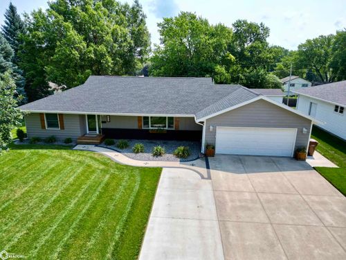 1720 N Main St, Carroll, IA, 51401-1532 | Card Image