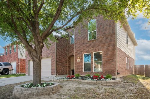 13837 High Mesa Rd, Roanoke, TX, 76262-4561 | Card Image