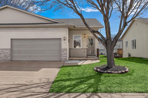 936 8th Avenue, Onalaska, WI, 54650 | Card Image