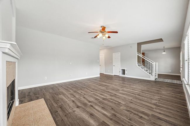4707 Cypress Bend Ct, House other with 4 bedrooms, 3 bathrooms and 2 parking in Pearland TX | Image 6