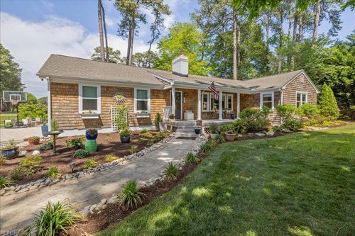 832 Cardinal Rd, Virginia Beach, VA, 23451-4962 | Card Image