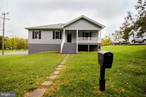 301 S Church St, Woodstock, VA, 22664-1722 | Card Image