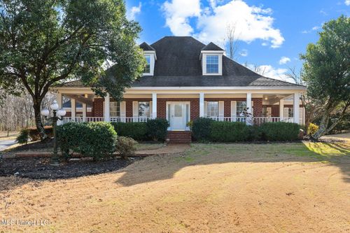 7885 Hunters Bend Cv, Olive Branch, MS, 38654-5959 | Card Image