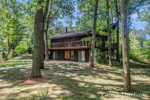 6480 Island Lake Road, Saugatuck, MI, 49453 | Card Image