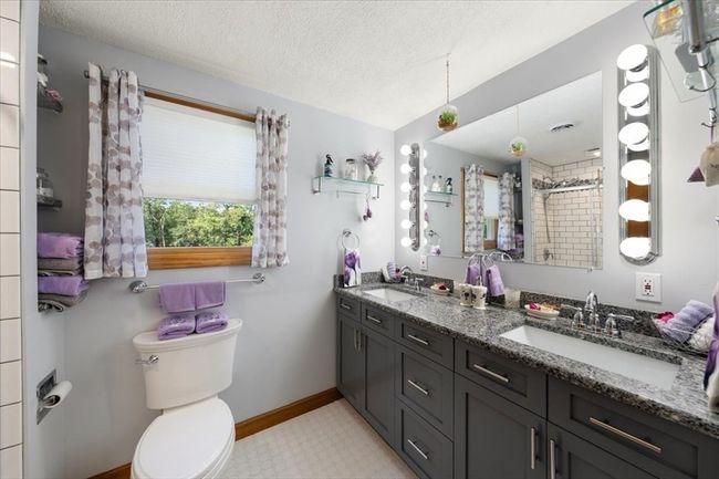 472 Potter Rd, House other with 4 bedrooms, 3 bathrooms and 6 parking in Framingham MA | Image 32