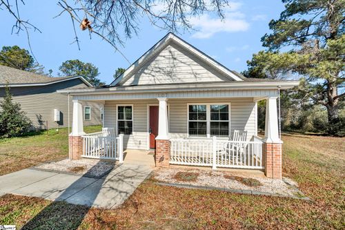 107 Dillon Dr, Clinton, SC, 29325-2121 | Card Image