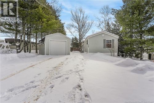 107 Hedgeview Dr, Fredericton, NB, E3B6R8 | Card Image