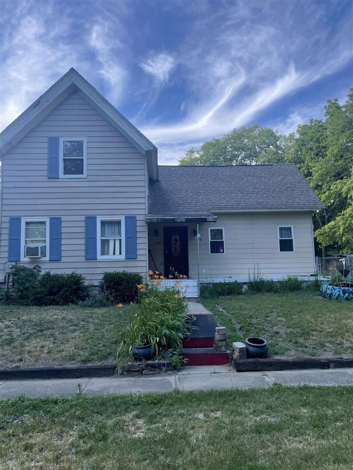 Cherry St, Allegan, MI 49010