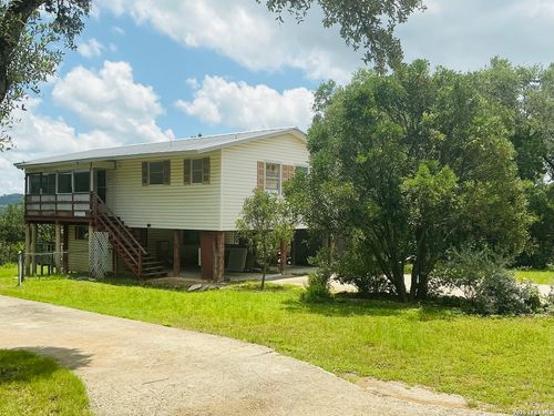 1435 Hillcrest Frst, Canyon Lake, TX, 78133-5008 | Card Image