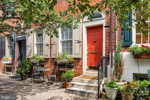 129 Bainbridge St, PHILADELPHIA, PA, 19147-2465 | Card Image