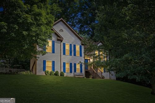 3990 F A A Rd, Cumming, GA, 30041-2324 | Card Image