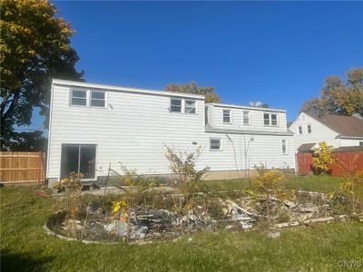 504 Galster Avenue, House other with 5 bedrooms, 2 bathrooms and null parking in Salina NY | Image 3