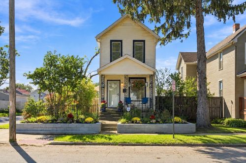 353 E Morrill Ave, Columbus, OH, 43207-1209 | Card Image