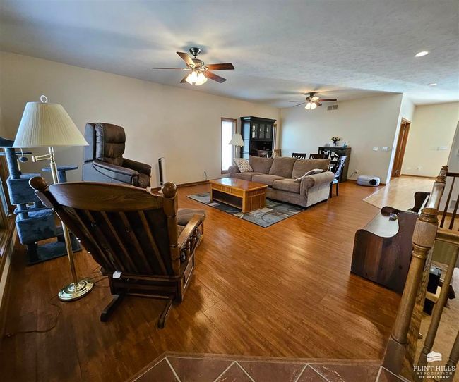 1605 Parkplace Court, House other with 3 bedrooms, 3 bathrooms and null parking in Abilene KS | Image 5