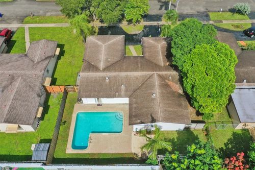 9348 Nw 24th Pl, Pembroke Pines, FL, 33024-3125 | Card Image