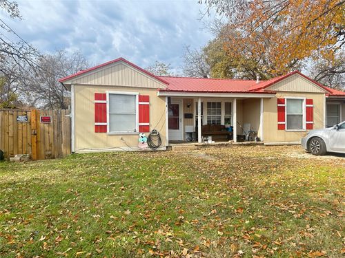 2940 Hunter St, Fort Worth, TX, 76112-7126 | Card Image