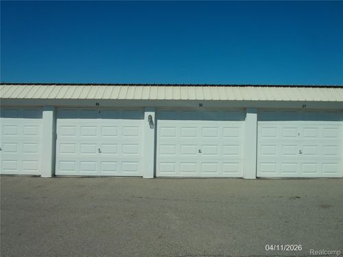 50450 Bay Run N, Chesterfield, MI, 48047-4684 | Card Image