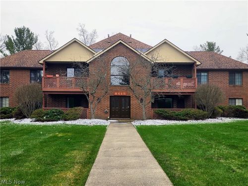 8615 Scenicview Dr, Broadview Heights, OH, 44147-3487 | Card Image