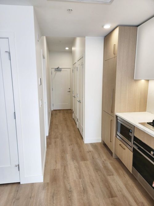 310-600 Rochester Avenue, Coquitlam, BC, V3K0K1 | Card Image