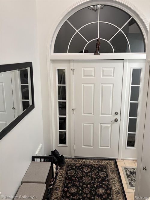 1931 Eagle Pointe, Bloomfield Hills, MI, 48304-3805 | Card Image