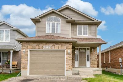 579 Chesapeake Cres, House other with 3 bedrooms, 4 bathrooms and 3 parking in Waterloo ON | Image 1