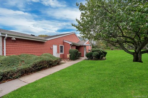 501 Drew Dr, Saint James, NY, 11780-3303 | Card Image