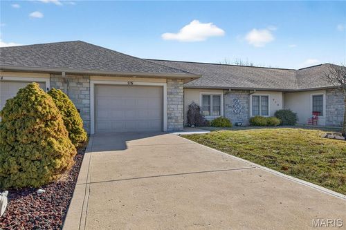 3-916 Aspen Ave, Warrenton, MO, 63383-7098 | Card Image