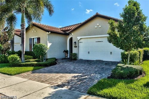 9336 Woodhurst Dr, NAPLES, FL, 34120-5264 | Card Image