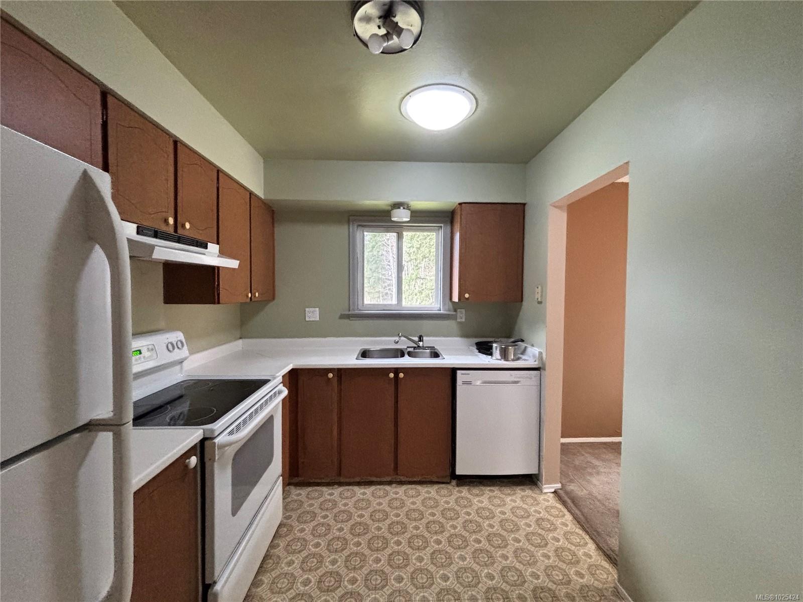 Residential in Gold River 2