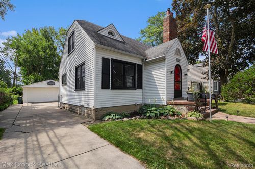 1251 W Troy St, Ferndale, MI, 48220-1661 | Card Image
