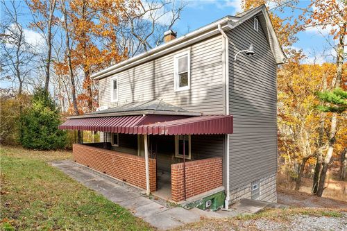 11 Huff Avenue Ext, Greensburg, PA, 15601-5485 | Card Image