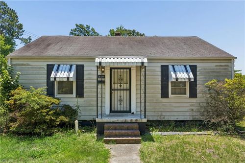 610 Morris Dr, Newport News, VA, 23605-1514 | Card Image