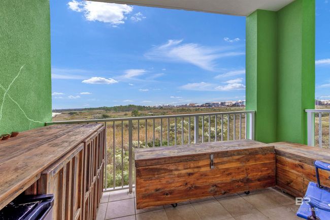 Balcony | Image 23