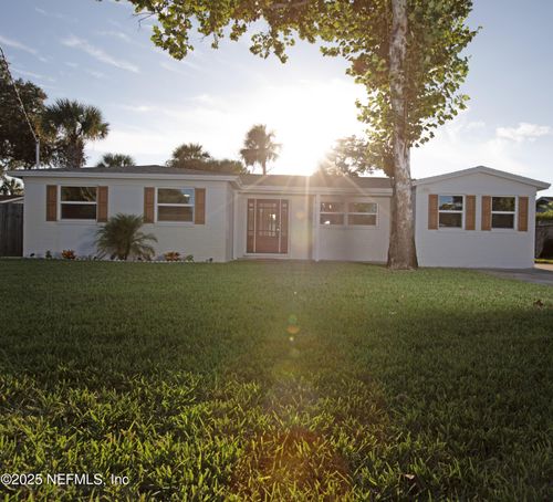 490 Mako Dr, Atlantic Beach, FL, 32233-3906 | Card Image