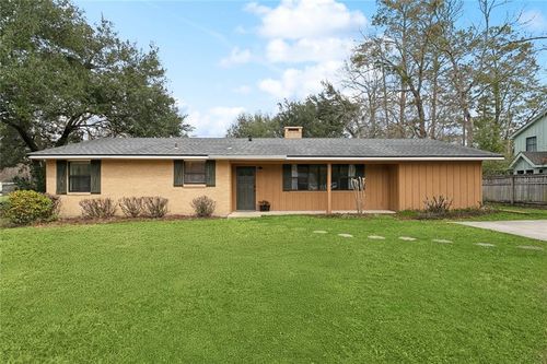 124 Country Club Dr, Covington, LA, 70433-4801 | Card Image