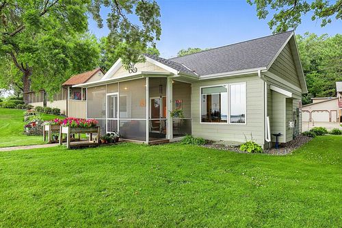 28471 Cliffwood Rd, Paynesville, MN, 56362-9421 | Card Image