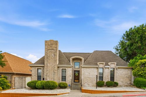 5918 Brook Fls, Windcrest, TX, 78239-2648 | Card Image